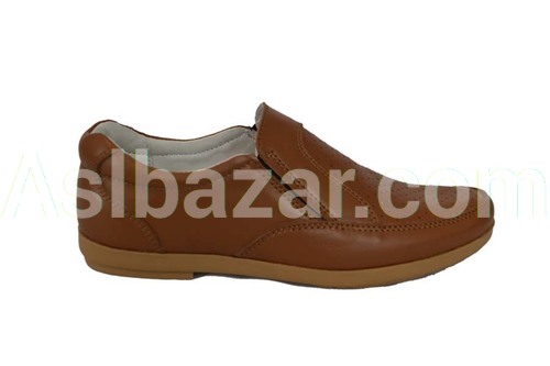 Model number 084 upper material natures. Leather Lining natures. leather Sole TEP method of fastening adhesive Sizes 30-39