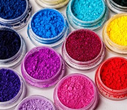 ПИГМЕНТЫ ДЛЯ ПЛАСТМАСС